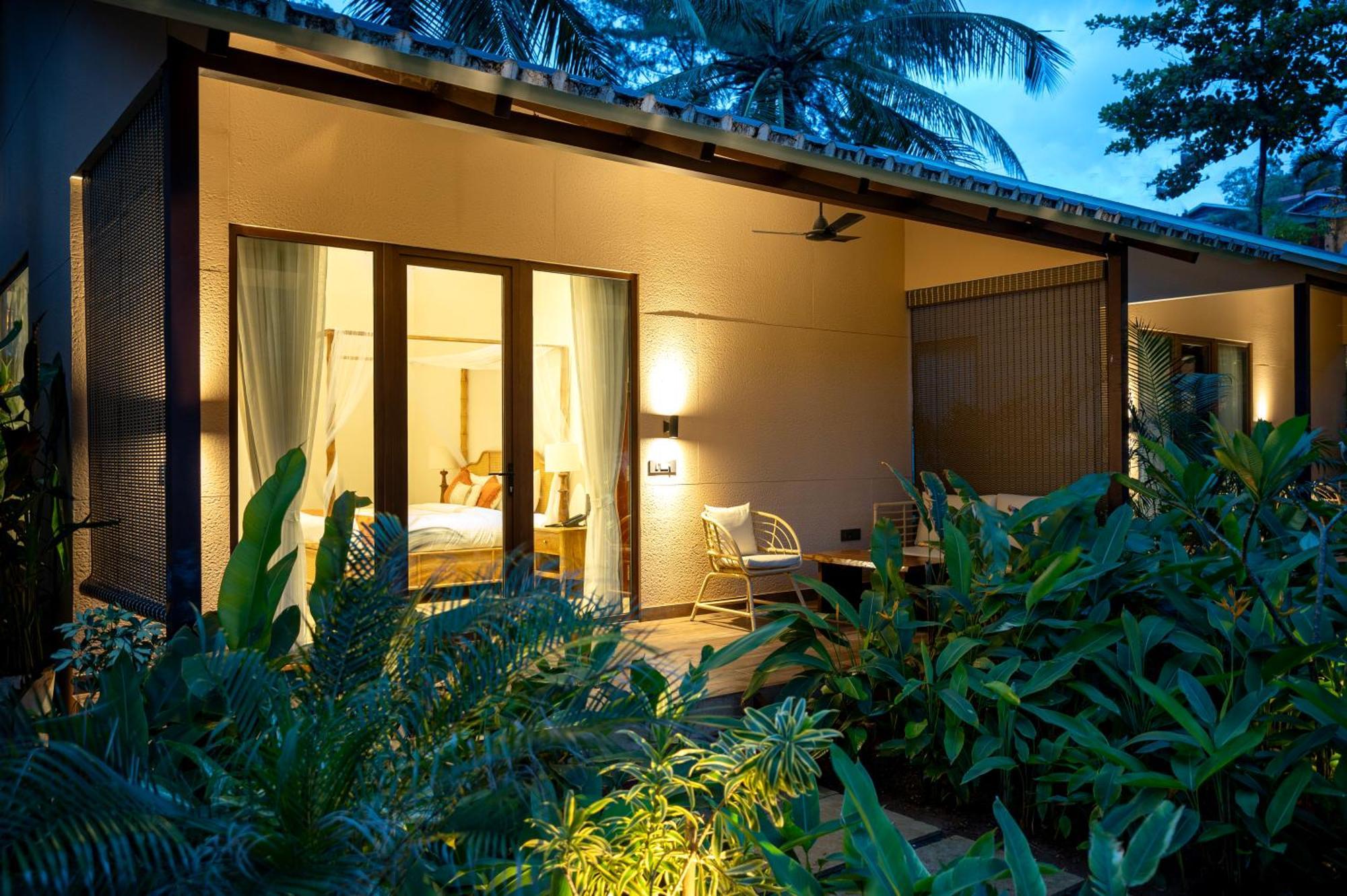 Palma Beach Resort Mandrem Exterior photo